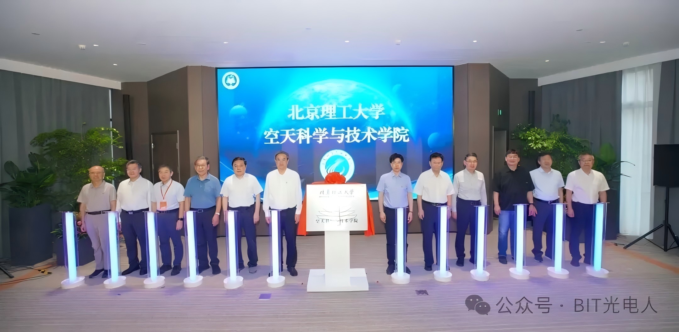人民日报6.jpg