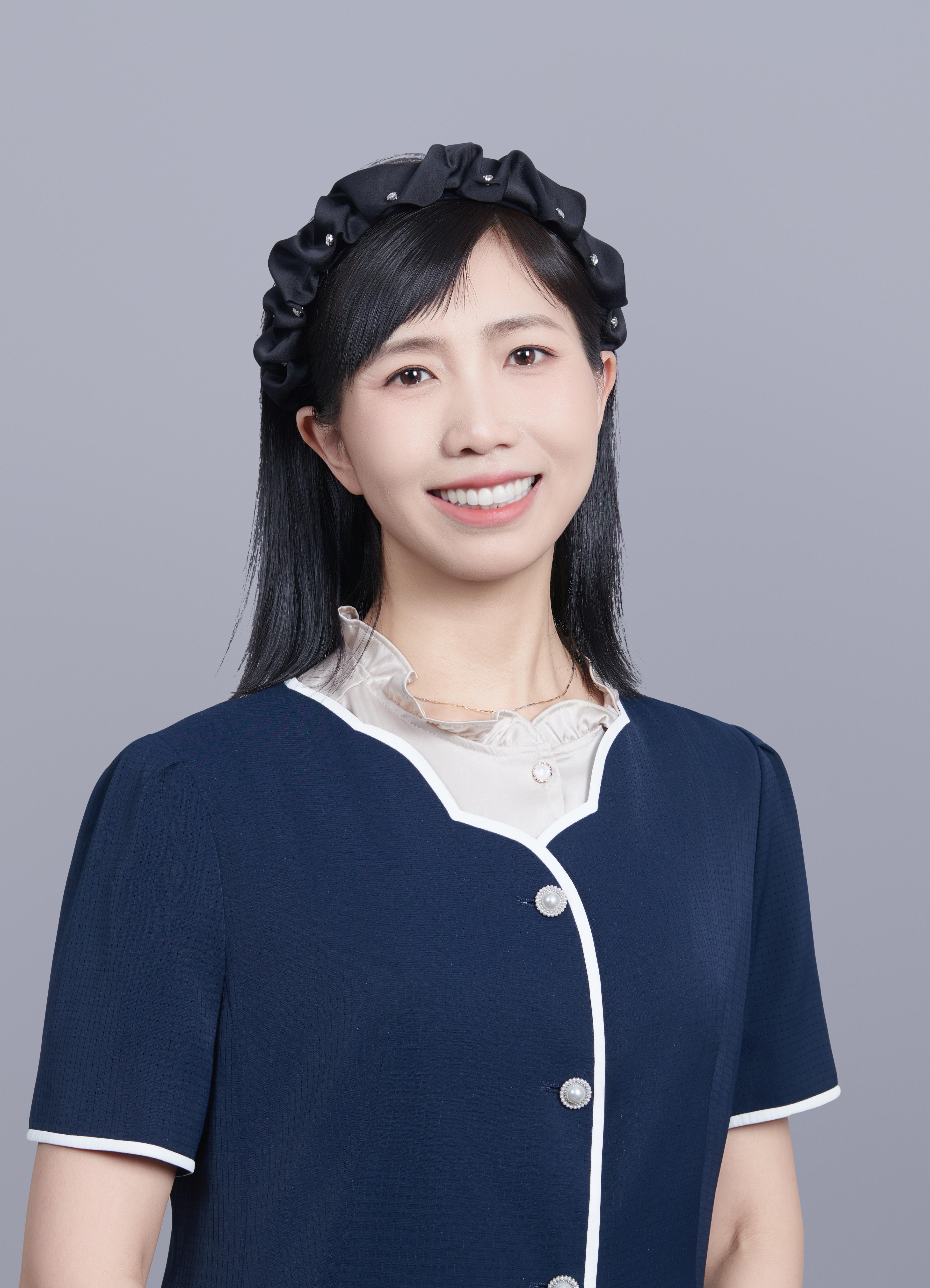 张金英