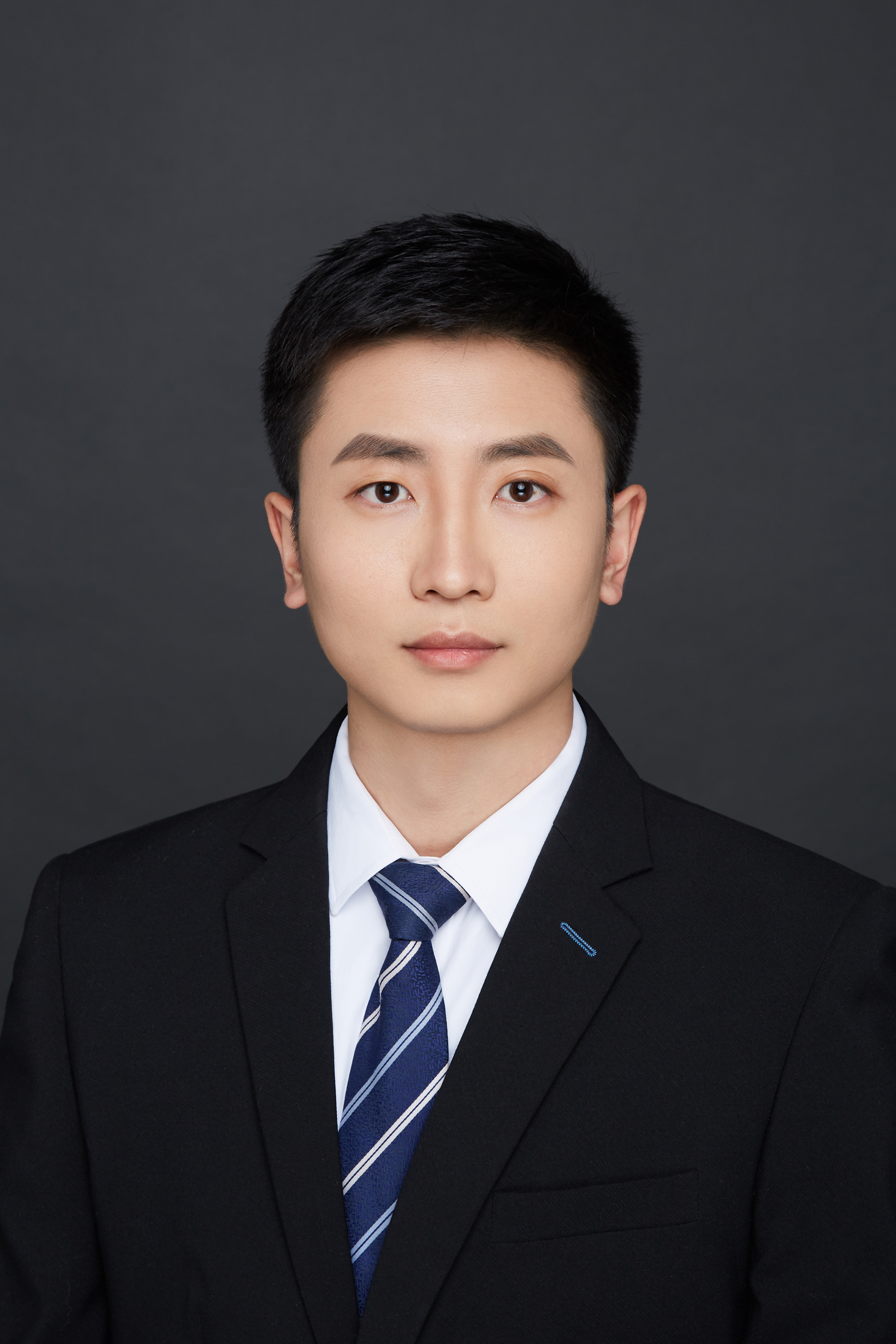 李佳男